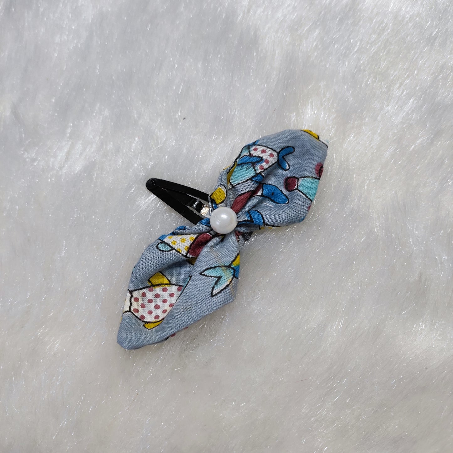 Bow Hair Clip - Grey Fish