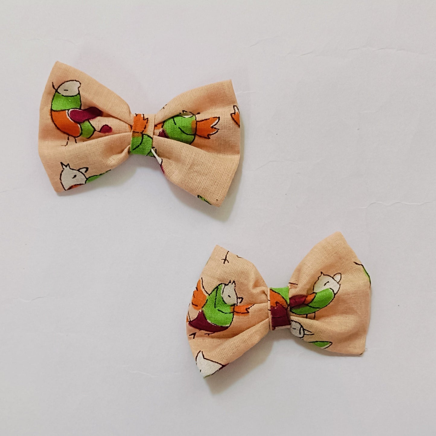 Bow Hair Clip - Peach Sparrow