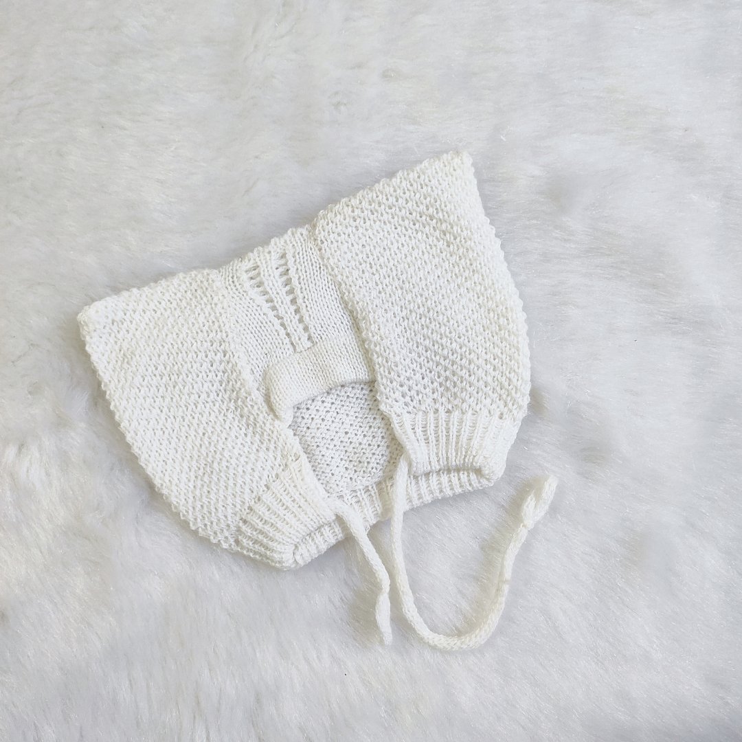 Woolen Sasa Topde - White