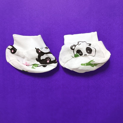 Muslin Cap, Mittens, Socks | Panda