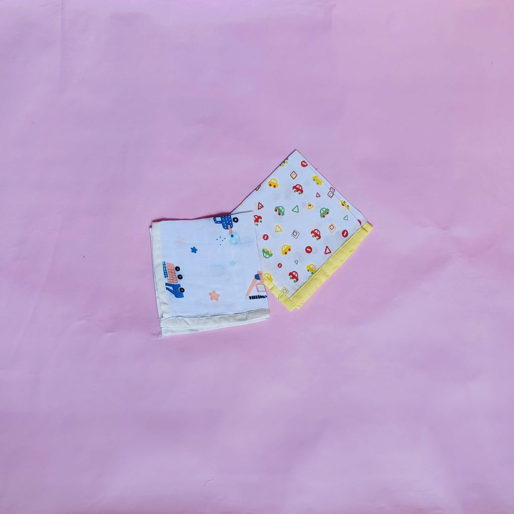 Newborn gift sets | Muslin | Assorted 2 | Cap, Mittens & Socks