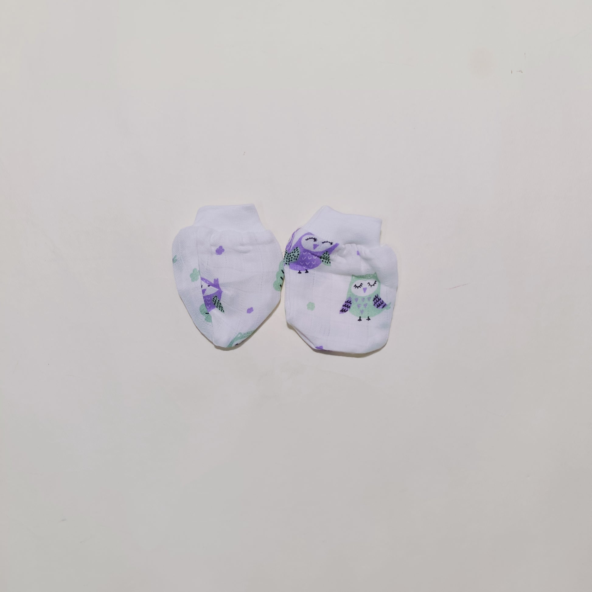 Muslin Cap, Mittens, Socks | Owl