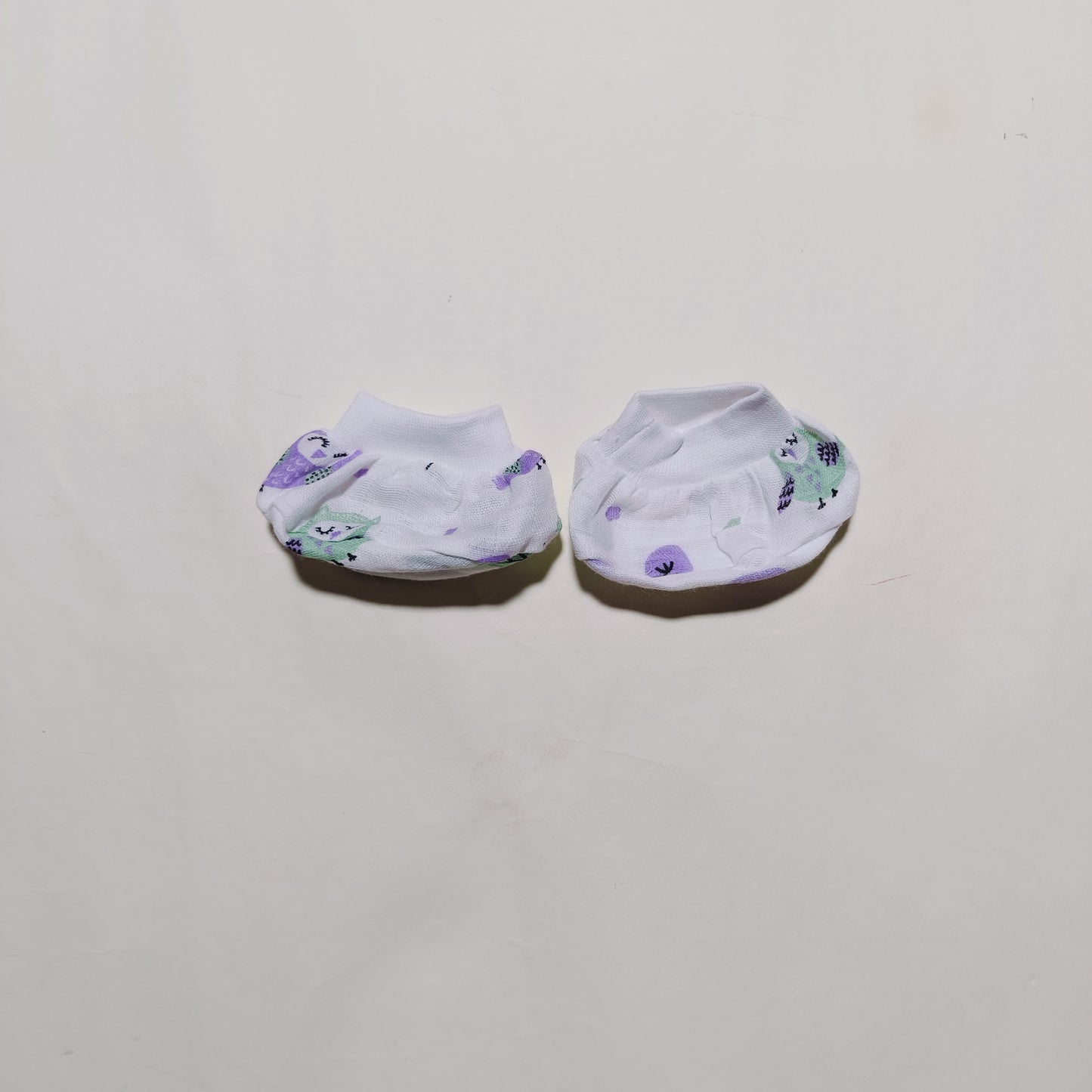 Muslin Cap, Mittens, Socks | Owl