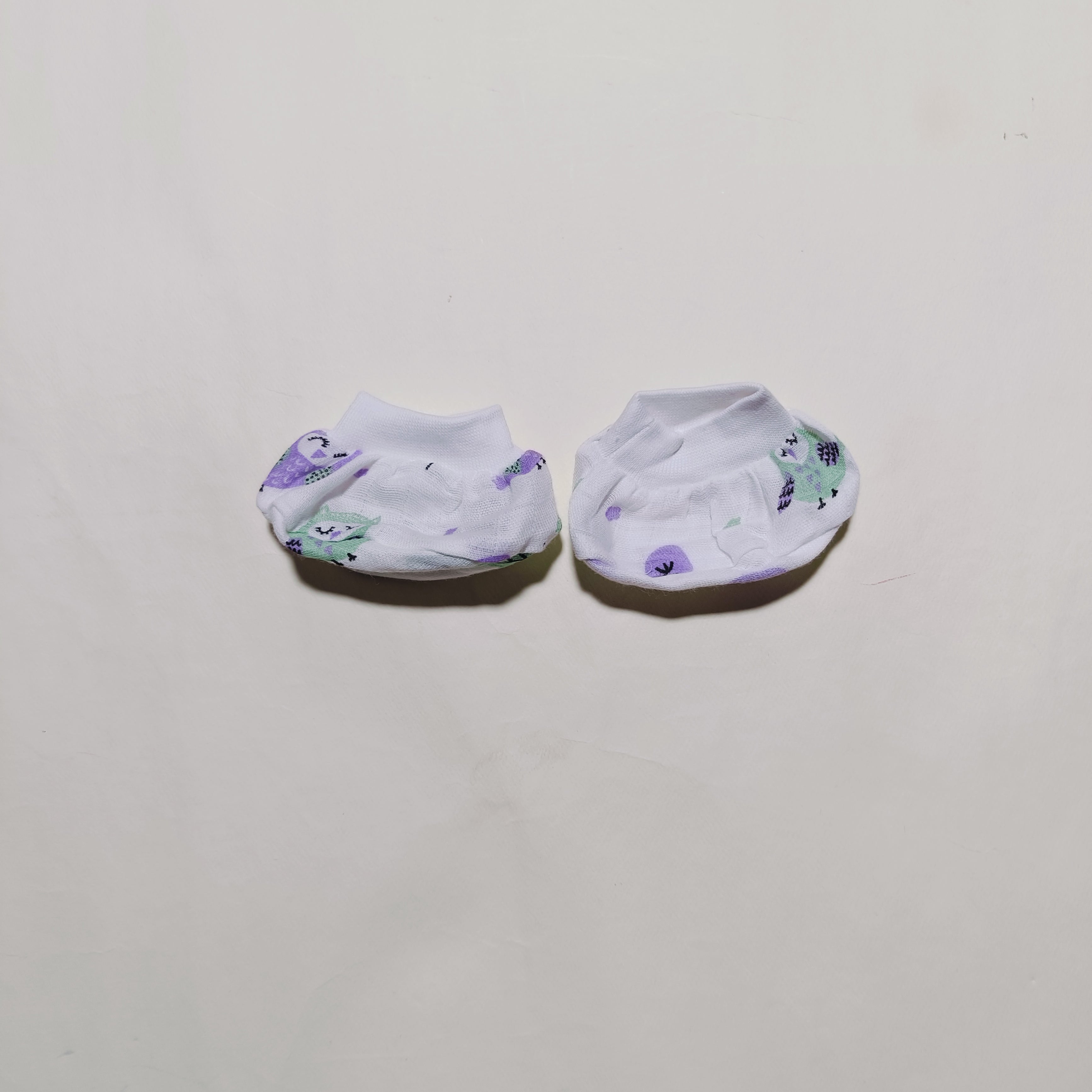 Muslin Cap, Mittens, Socks | Owl