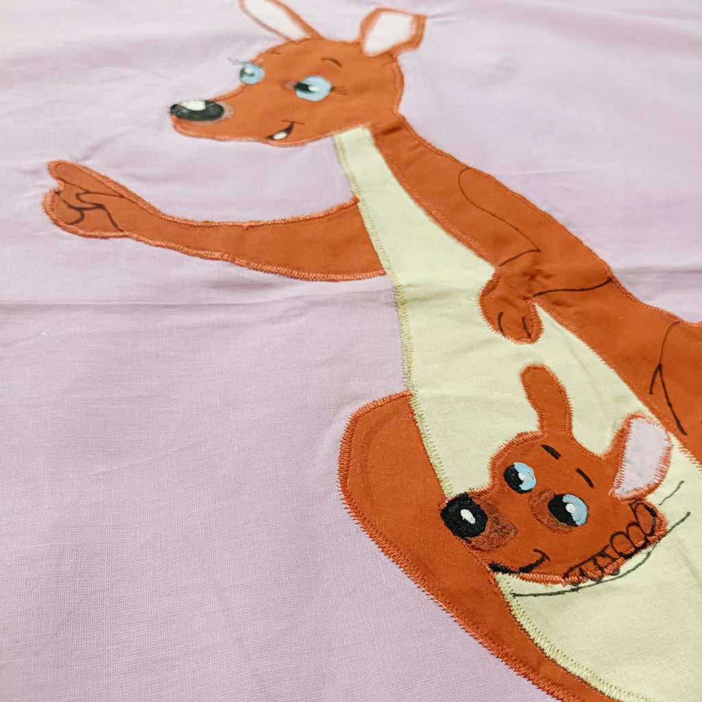 Patchwork Holding Sheet | Kangaroo