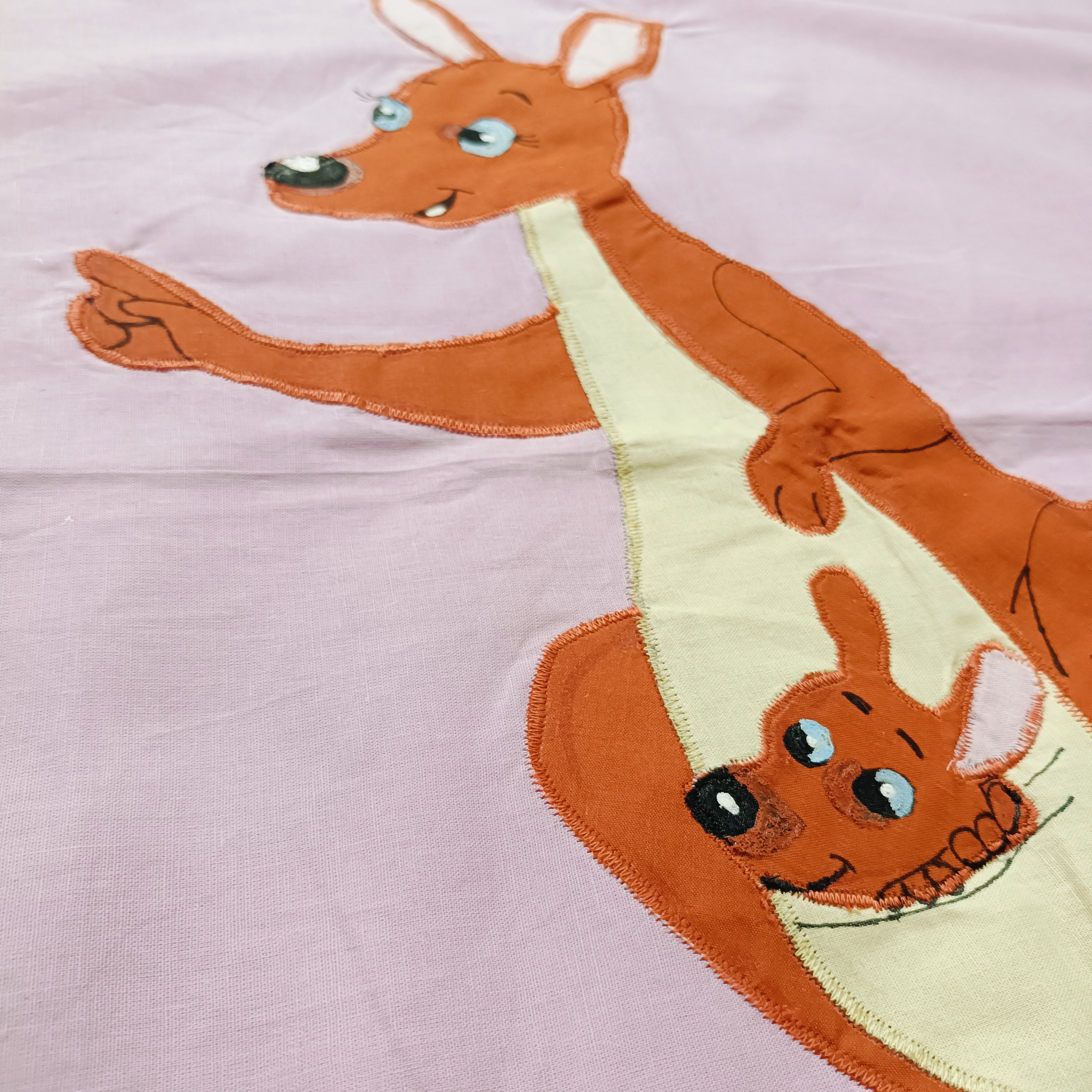 Patchwork Holding Sheet | Kangaroo