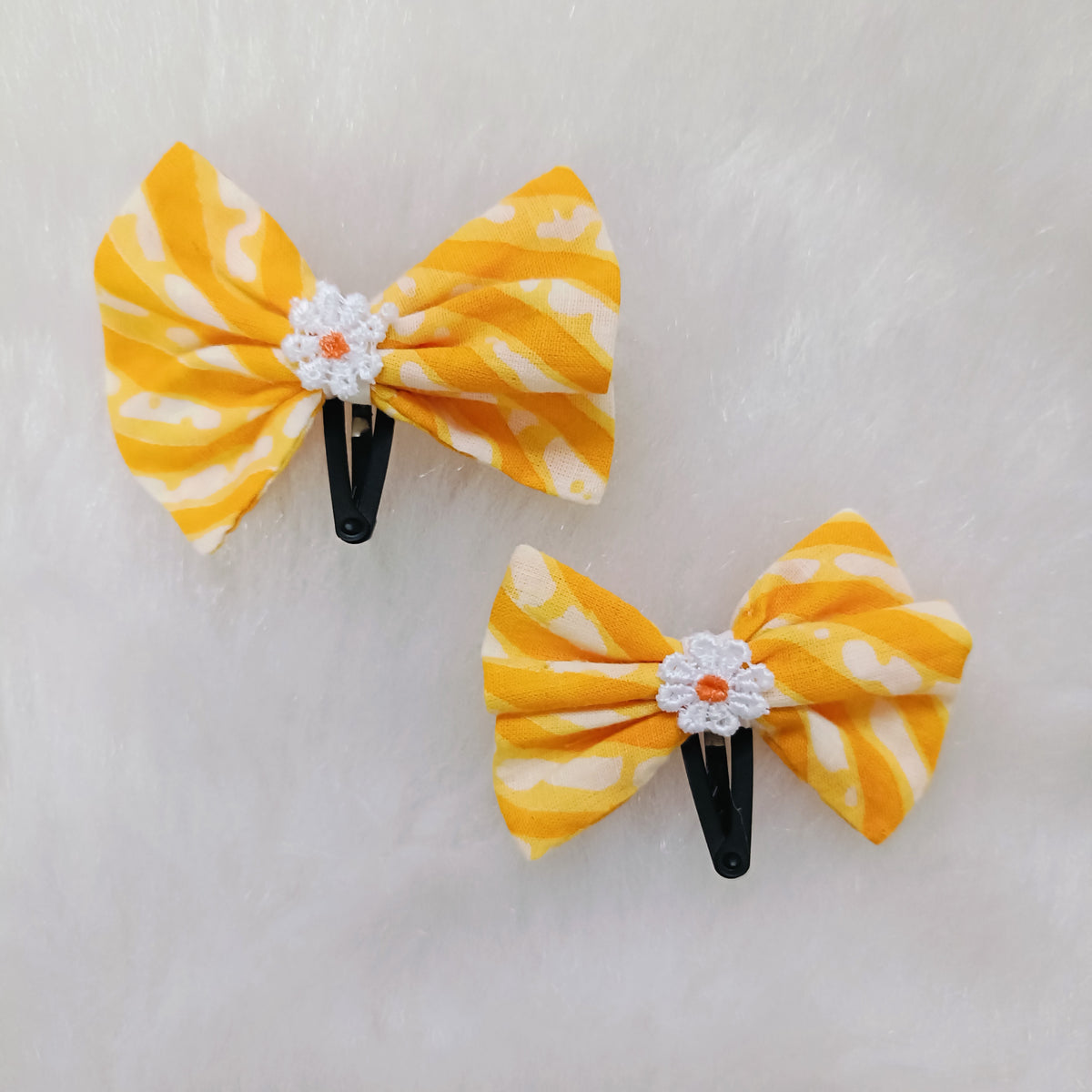 Lehariya Bow Hair Clip- Yellow