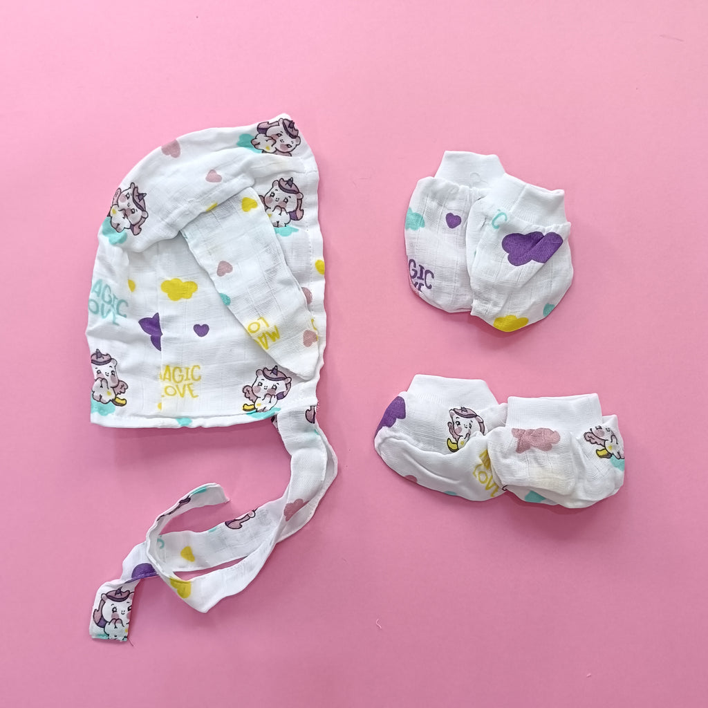 Muslin Cap, Mittens, Socks | Unicorn