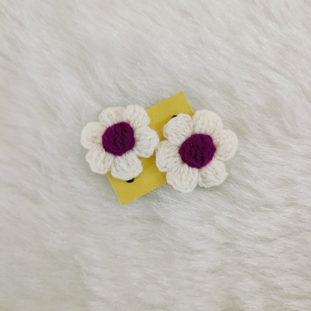 Crochet Flower Hair Clip- White