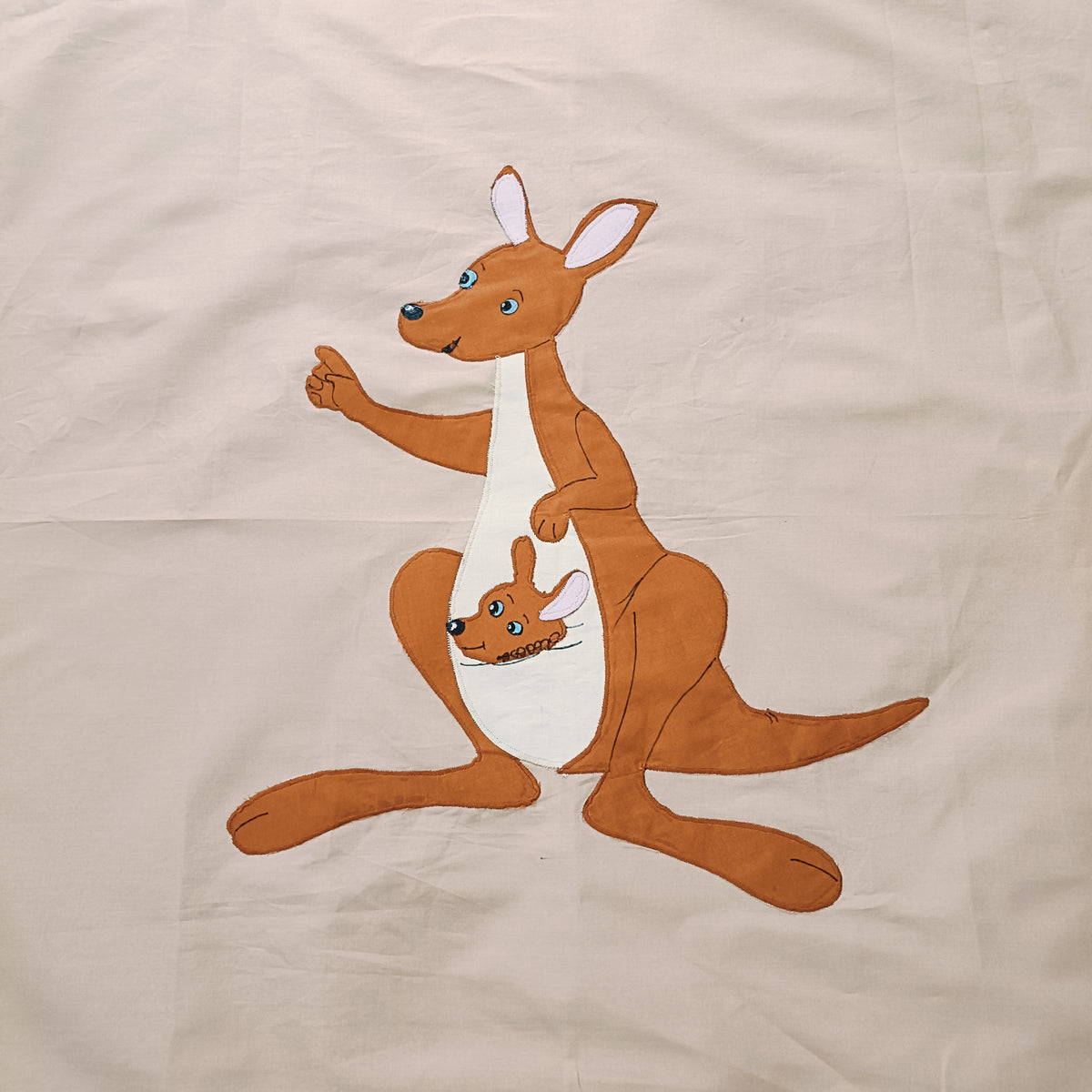 Patchwork Holding Sheet | Kangaroo