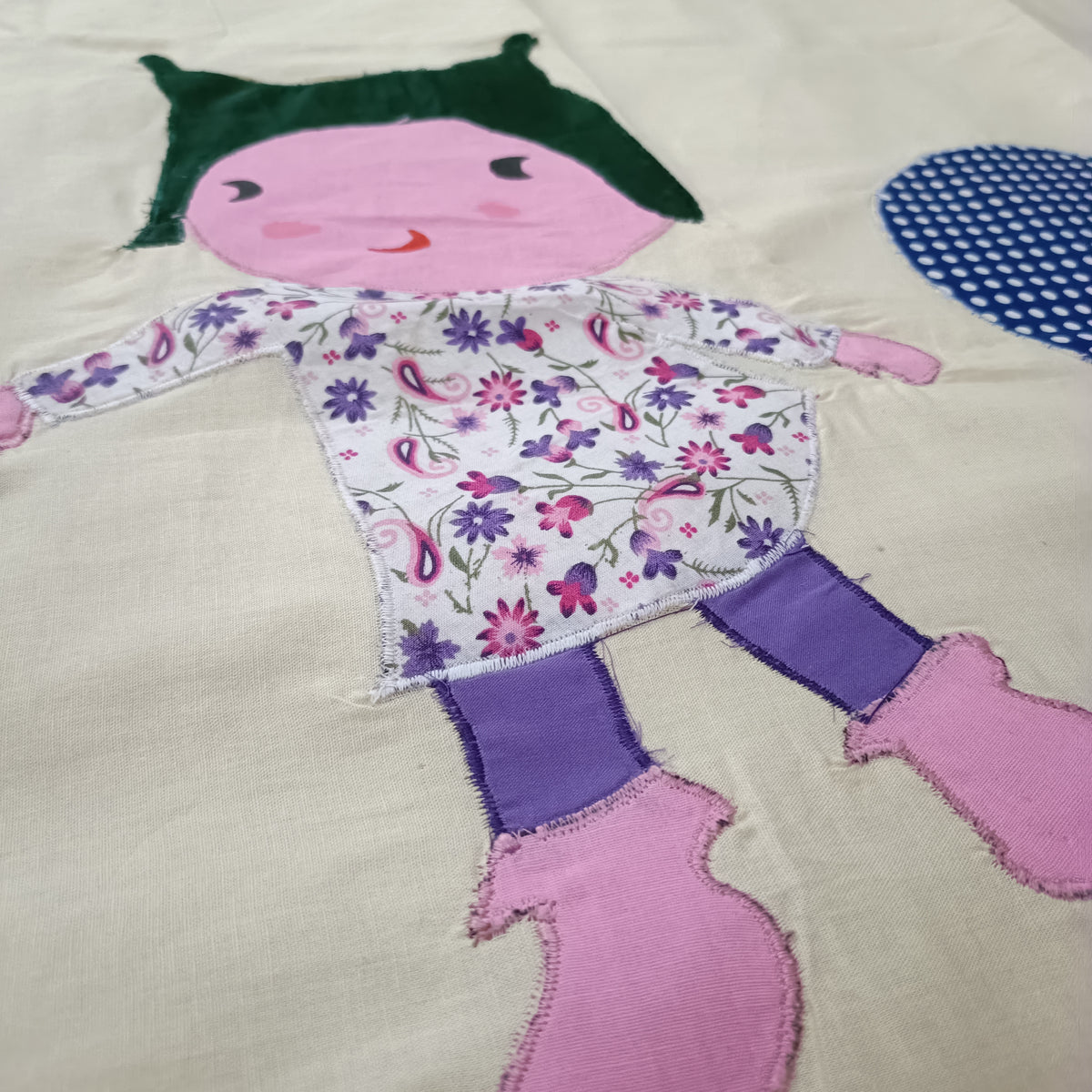 Patchwork Holding Sheet |  Baby ball