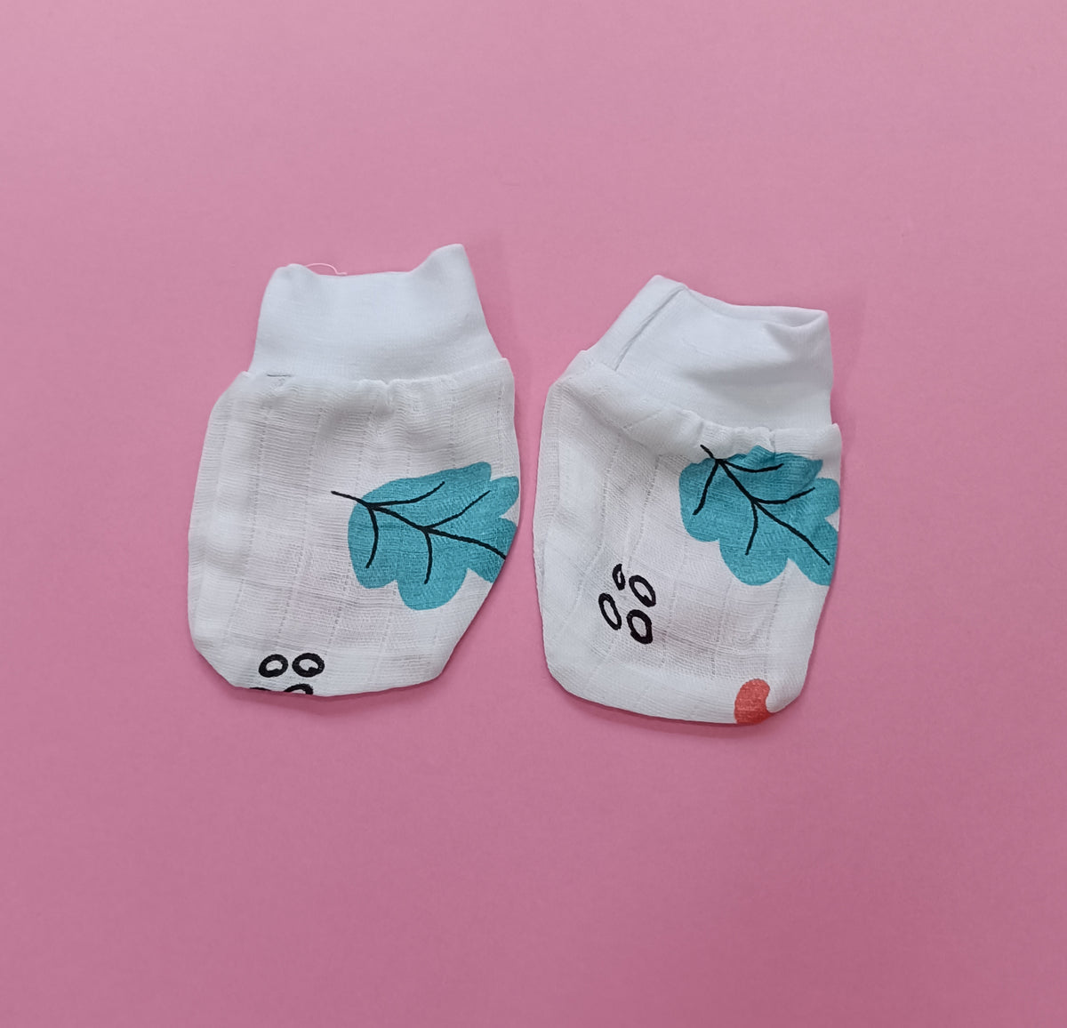 Muslin Cap, Mittens, Socks | Bean