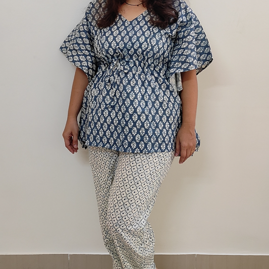 Feeding Set, Feeding Kaftan Set, Kaftan Set, Mother Essentials, Newborn Essential, Comfortable Clothing, Delivery Clothing, Expecting Mothers, Feeding Mothers, Pure Cotton, Half Sleeves, Daily Wear, Everyday Essential, Made in India